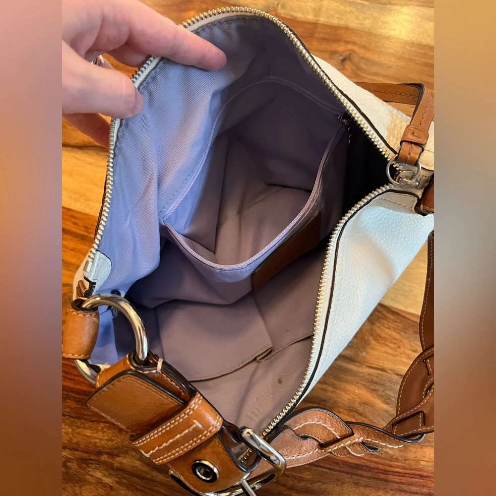 Coach white purse - Picture 7 of 8